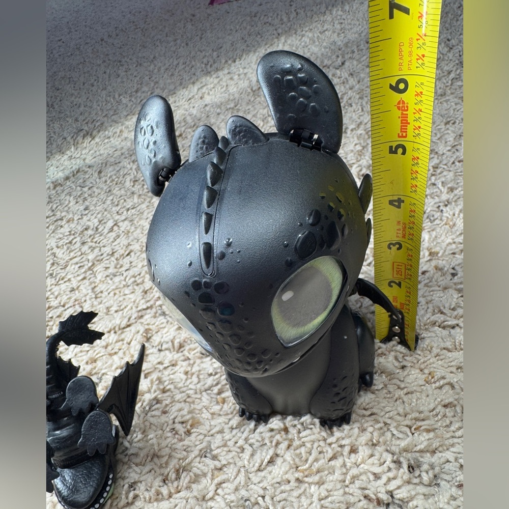Toothless Dragon Figure with Motion and sounds. +1 extra - Picture 10 of 11